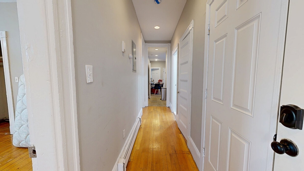 Photo - Tazar Properties Apartments