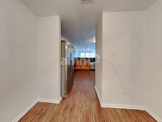 Photo - 1020 Chelsea Ln