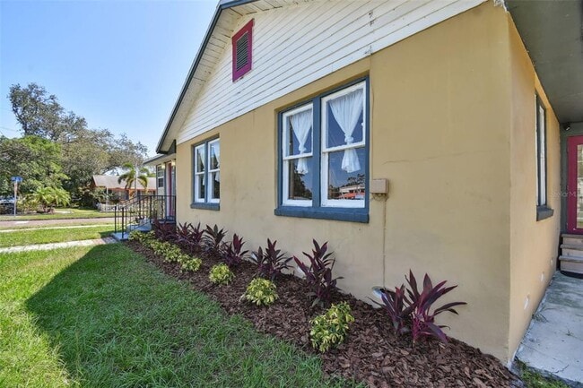 Photo - 1925 52nd St S