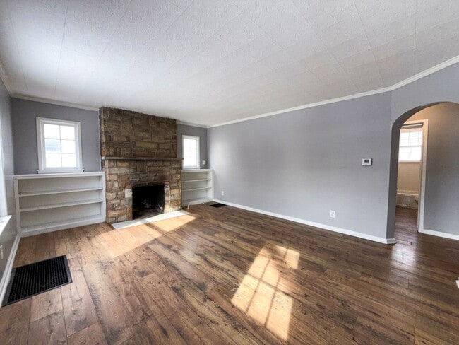 Photo - Charming 2BR North Columbus Home w/ Basement & Decorative Fireplace