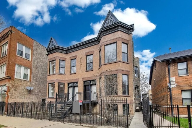Building Photo - 1309 N Rockwell St