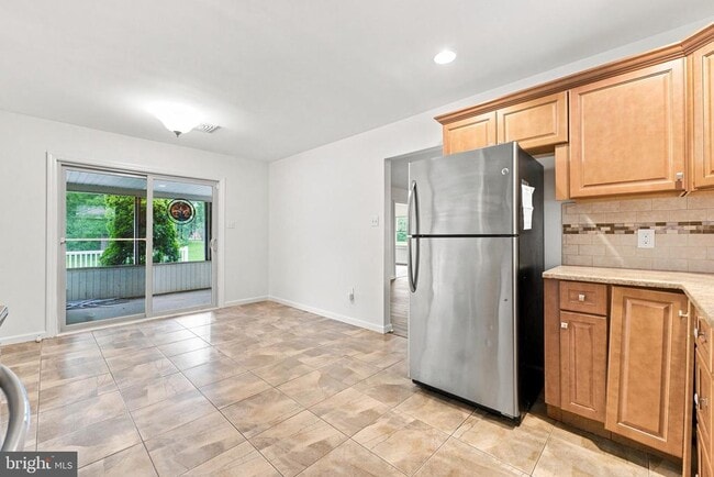 Photo - 2 Barnwell Dr