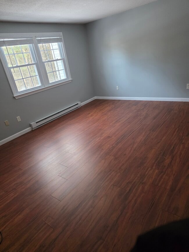 Photo - 105 Granite St