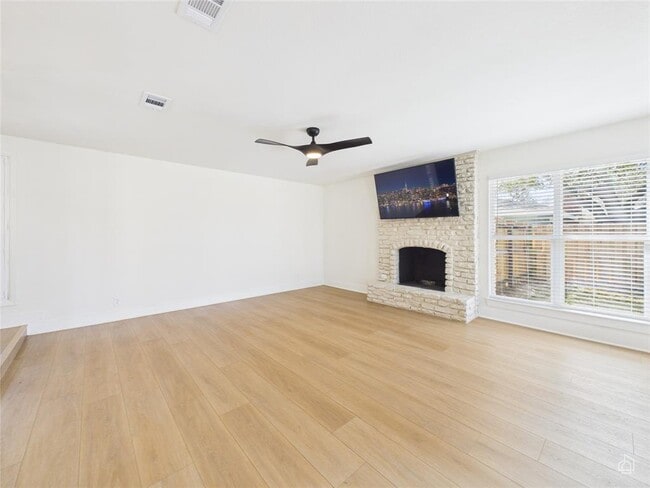 Photo - 9400 Longvale Dr