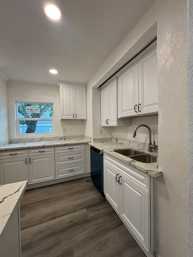 Photo - 54-1617 Unit B