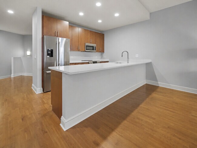 Photo - 850 N Lake Shore Dr