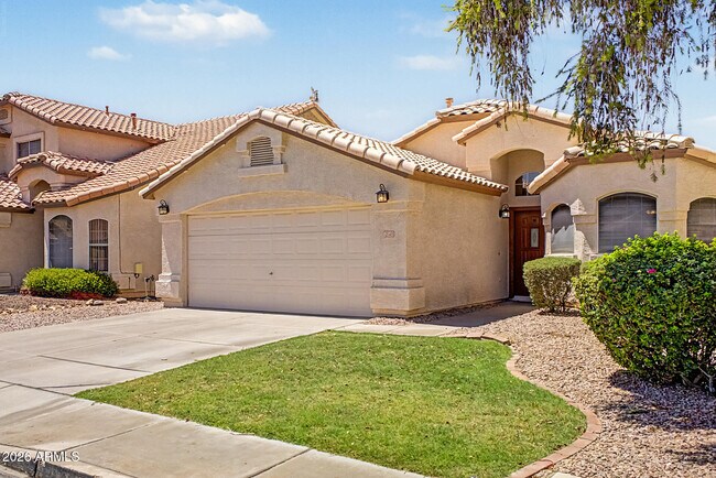 12548 W Roanoke Ave