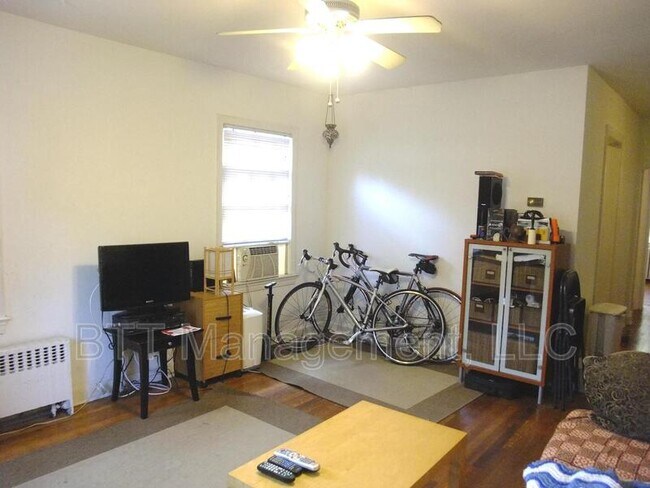 Photo - 8404 Greenwood Ave Unidad #2