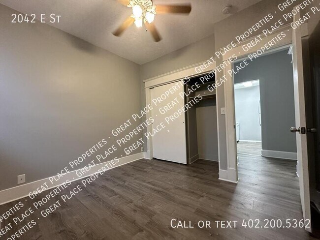 Photo - 2042 E St-