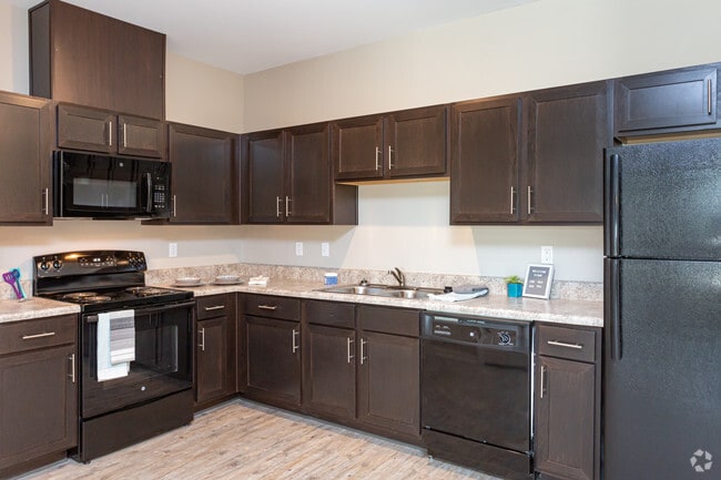 3 BR, 2 BA - 1188 SF