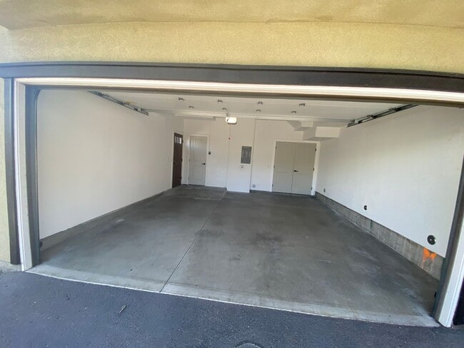 Photo - 4250 Cleveland Ave Unidad 1