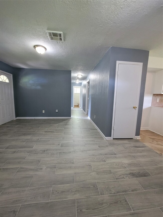 Photo - 11007 Tamworth Dr