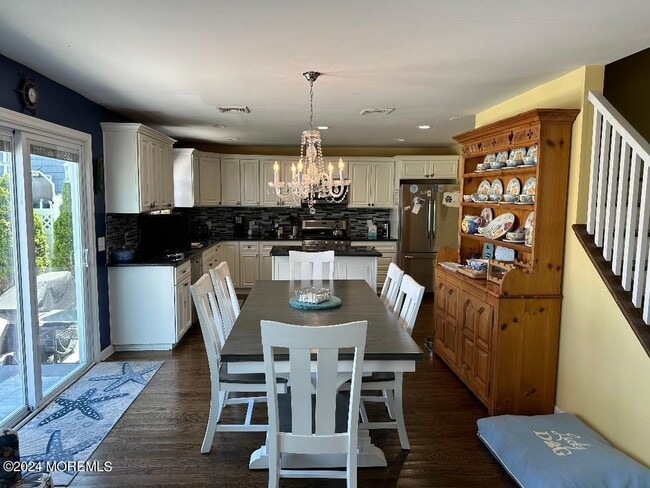 288 Periaqua Ln