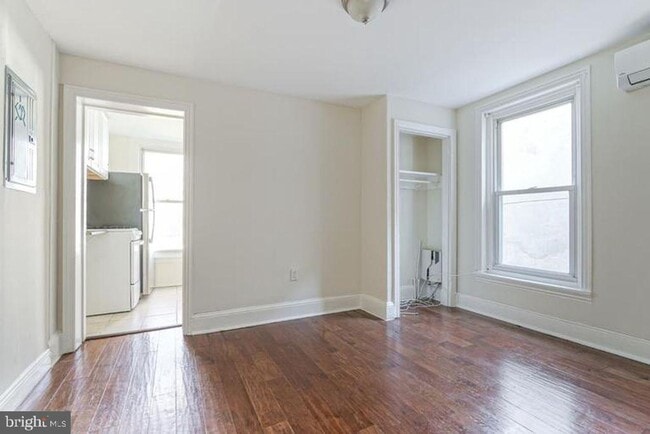 Photo - Beautiful studio in a great Manayunk location Unidad 2R