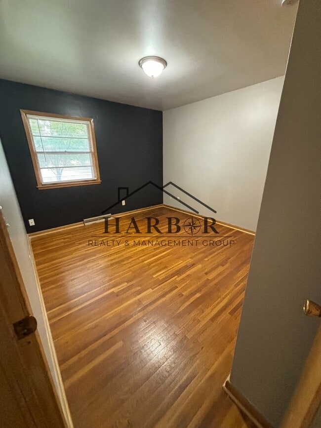 Photo - 502 19th St NW Unit A
