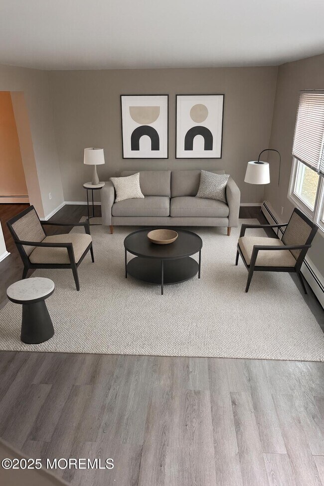 Photo - 512 Roosevelt Ave