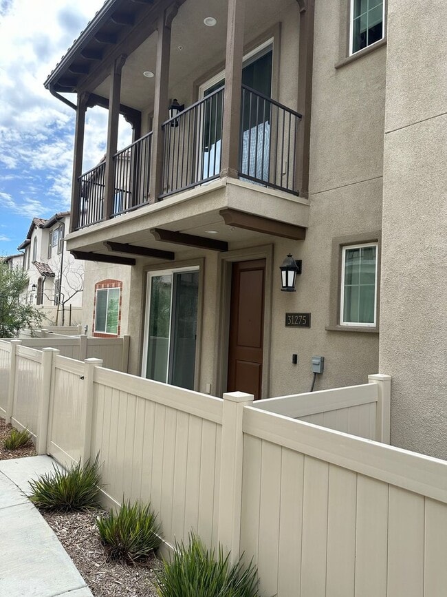 Photo - 2 Bed/2.5 Bath, South Temecula Townhome