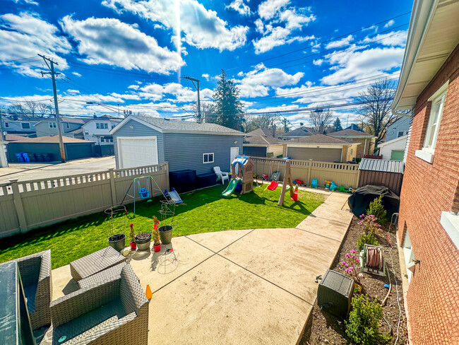 Photo - 5222 N Loring Ave Condo Unit 1