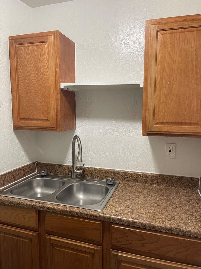 Photo - 330 Vermont St NE Unit B