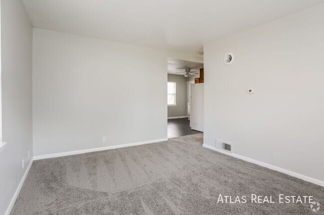 Building Photo - 2 Bedroom 1 Bathroom Unit in Riverside Ava... Rental