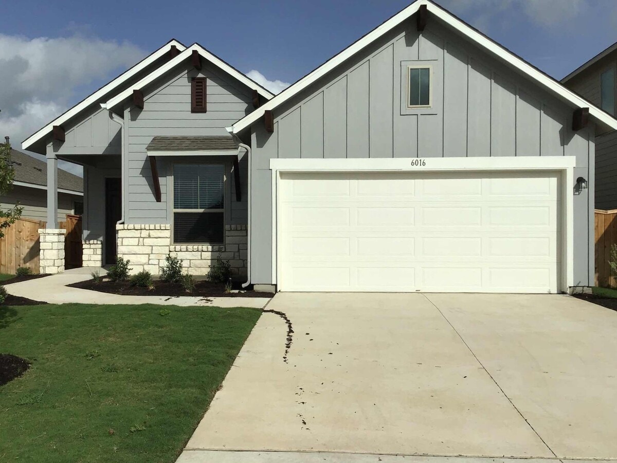 Photo - 6016 Gerard Dr