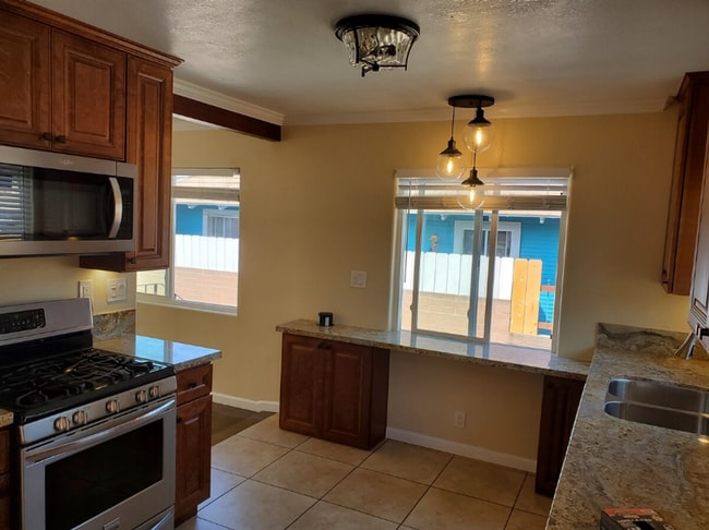 Photo - 3841-3845 Superior Street Unidad 3841