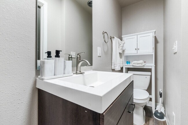 612 S 18th St Unit SI ID1045867P