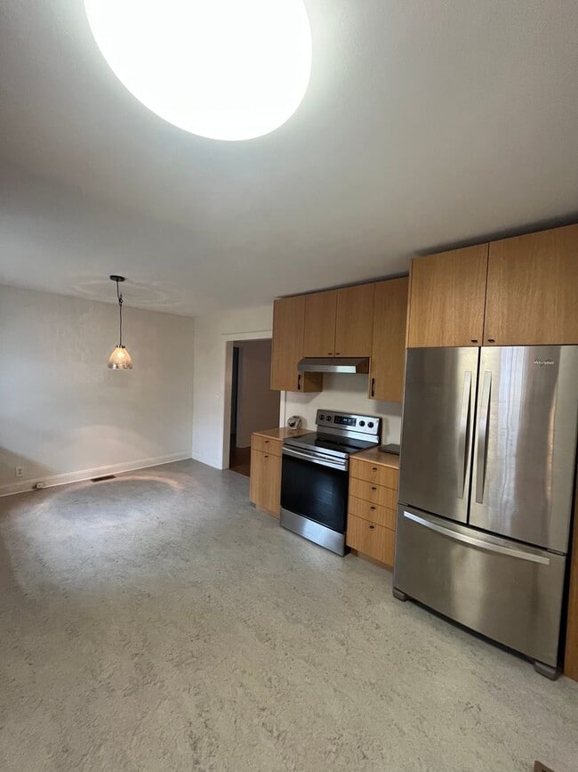 Photo - Renovated 2 Bedroom/ 1 Bath Duplex minutes to 12th South, Lipscomb, Belmont and Vandy