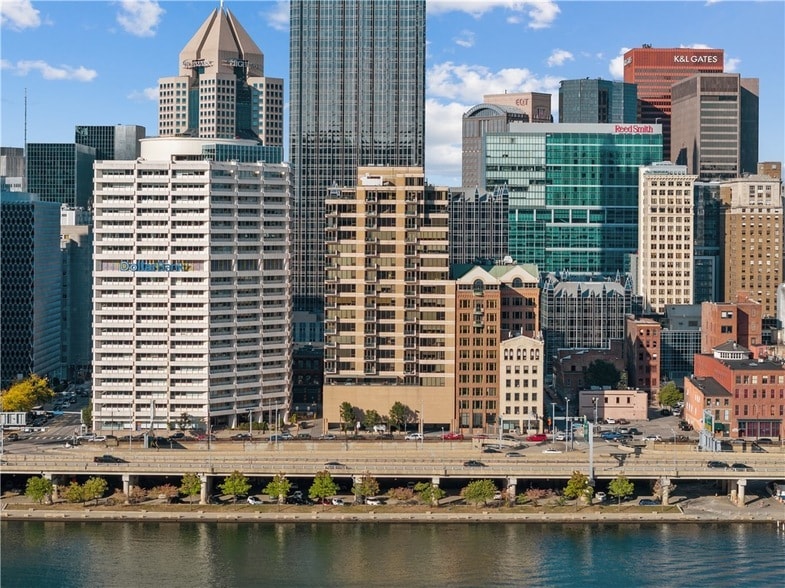 Photo - 151 Fort Pitt Blvd