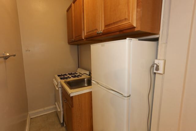 Photo - 2832 N Burling St Unidad 40