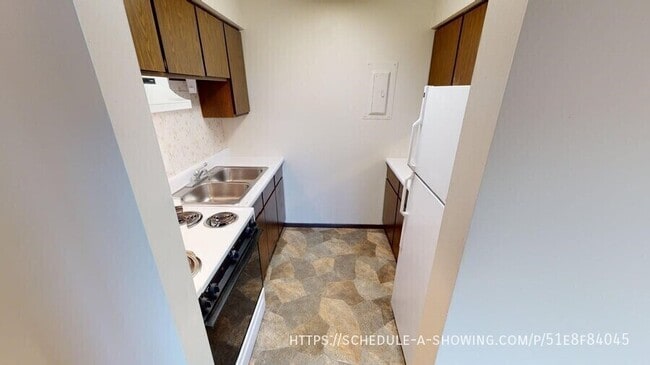 405 E Park-43