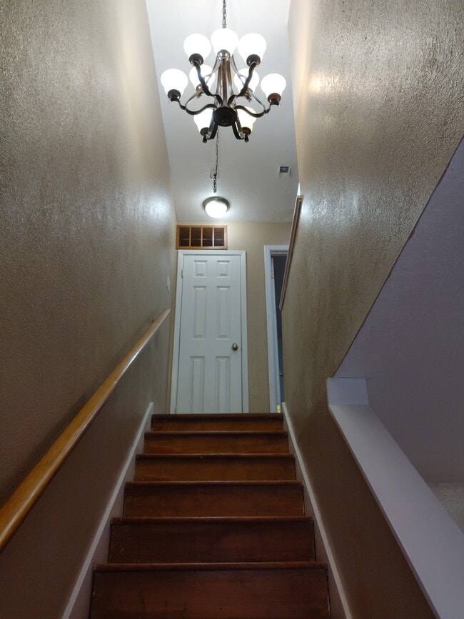 Photo - 12600 Copperwood Dr NE