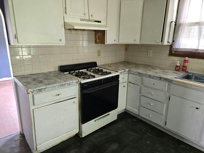 Photo - 3031 W Meidroth St