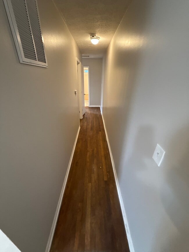 Photo - 5331 Oliver Ave