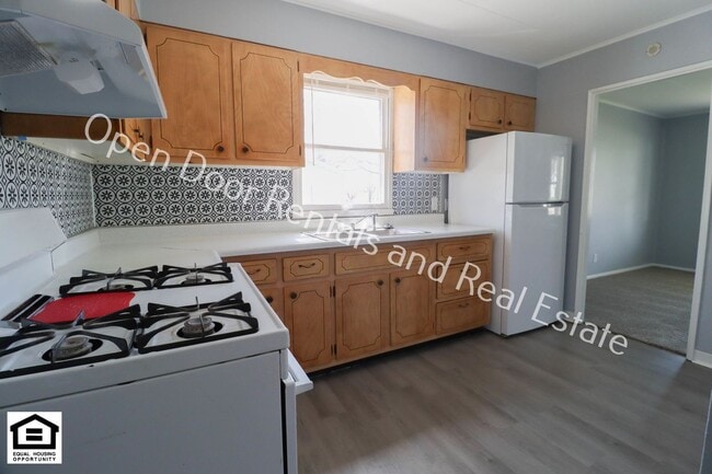 Photo - 6033 S Calhoun St