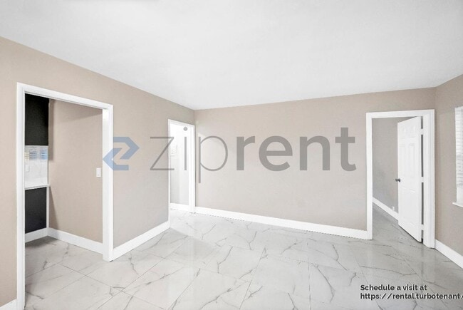 Photo - 1434 S Sycamore St