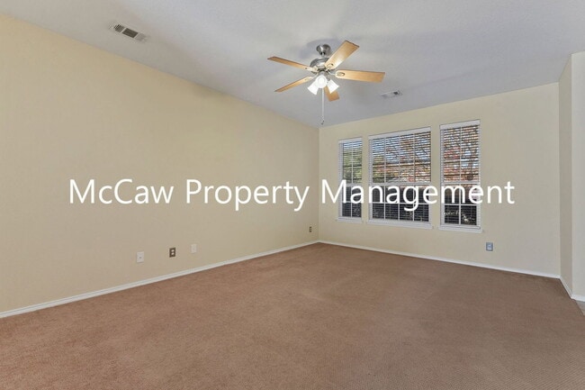 Photo - 5116 Meridian Ln