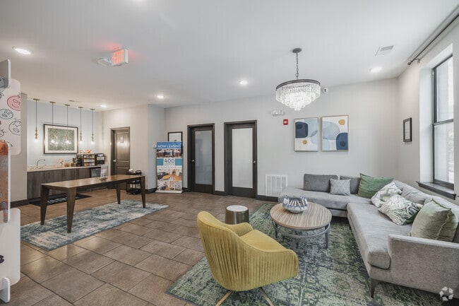 Study Room - 400 Meeting