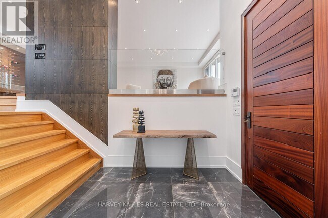 Photo - 64 Centre Ave