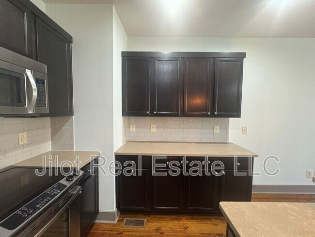 Photo - 1806 DeKalb Ave NE