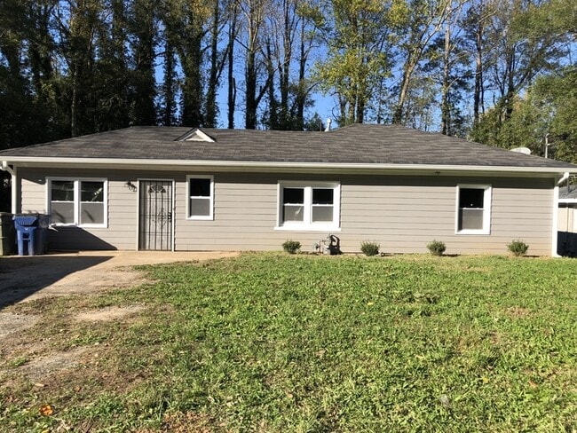 Photo - 1611 Hasty Pl NW
