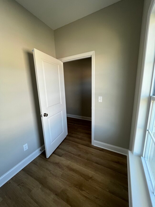 Photo - 140 Bellingham Cv NE