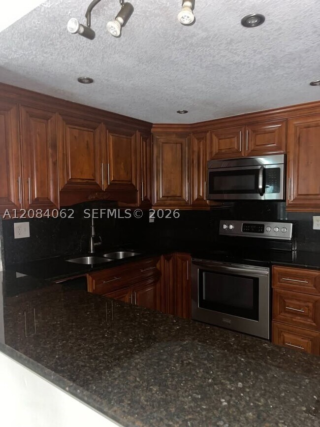 4140 NW 90th Ave Unit 104