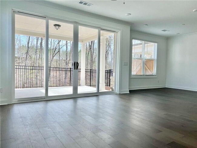 Photo - 1562 Wellborn Walk