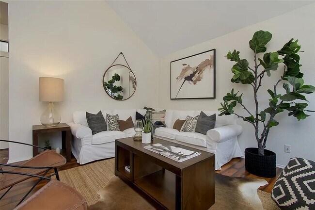 Photo - 4435 Nobel Dr