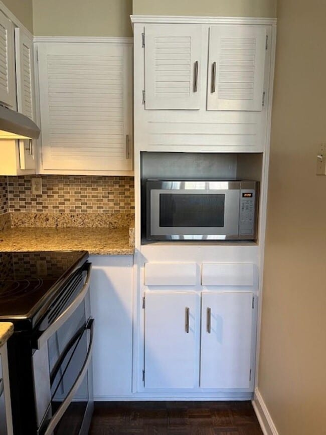 Photo - 4400 Poplar Ave Unit 41