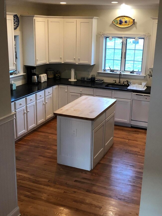 Photo - 32 N Potter Ave