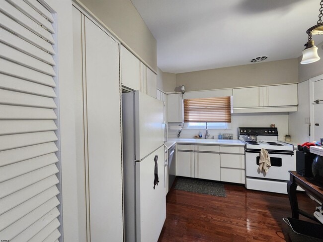 20 S Marion Ave Unit A