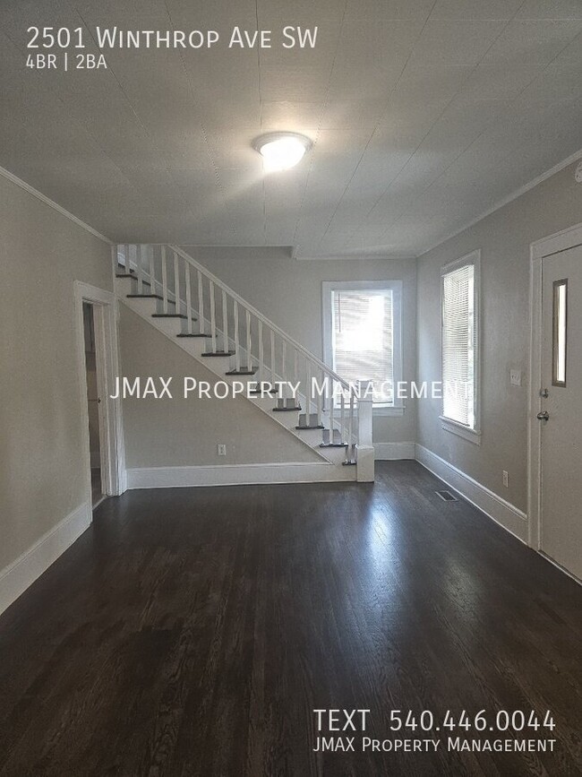 2501 Winthrop Ave SW