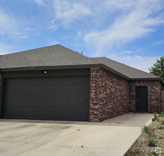Building Photo - 5533 Itasca St Rental